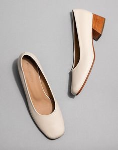 HUMA BLANCO Leather Luisa Pumps Cream Block Heels For Work, Cream Block Heels For Workwear, Satin Wedding Shoes, Fab Shoes, Madewell Shoes, Block Heel Shoes, Low Heel Shoes, White Pumps, Brown Heels