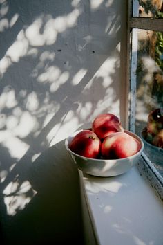 two pictures side by side, one has apples in a bowl and the other is on a window sill