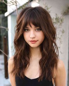 Medium Layered Haircuts With Bangs, Bangs 2024, Long Shag Haircut, Layered Haircuts With Bangs, Long Shag, Layered Hair With Bangs, Medium Layered Haircuts, Medium Layered