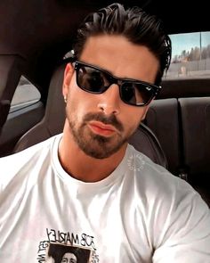 Michele Morrone Sunglasses, Michele Morrone Hairstyle, Male Pictures, Gentleman Haircut, Justin Bieber Photoshoot, My New Haircut, Hair Projects, Wwe Pictures