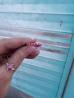 Hot pink opal all around ring! Barbie vibezzz 💖✨✨✨ Cowgirl Rings, Western Fashion Jewelry, Western Rings, Buckle Outfits, Cowgirl Accessories, Preppy Jewelry, Belly Jewelry, Cowgirl Jewelry, Western Earrings