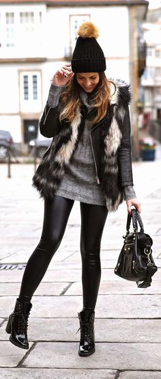 Leather Look Leggings for this Fall-Winter are EVERYTHING. A statement faux fur vest is an excellent complement to this outfit #streestyle #outfit Fur Vest Outfits, Legging Outfits, Fur Vest