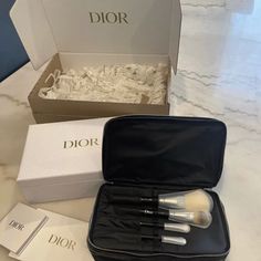 New Dior Brush Set In Box Nib Dior Backstage Vip Gift Makeup Brush Set In Exclusive Travel Vanity Case Dior Makeup Brushes Set, Dior Makeup Brushes, Travel Vanity, Dior Backstage, Gift Makeup, Dior Makeup, Vanity Case, Makeup Tools Brushes, Makeup Brush Set