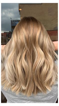 Blond Hair Balayage Honey, Light Brown To Strawberry Blonde Balayage, Blonde Balayage Strawberry Blonde Hair, Light Honey Blonde Balayage, Brown To Strawberry Blonde Balayage, Light Strawberry Blonde Balayage, Blonde Honey Balayage, Natural Honey Blonde Hair, Light Strawberry Blonde Hair Balayage