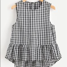 Super Cute Gingham Top With Button, Never Worn (Only Worn Briefly For Modeling Purposes) Street Dress, Crop Top Dress, Shell Top, Shell Tops, Gingham Tops, Black And White Style, Sleeveless Crop Top, Kids' Dresses, Kids Dress