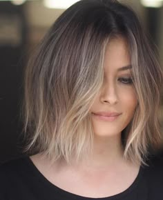 Short Hair Lowlights Blondes, Short Hair Color Ideas For Mexican Women, Short Hair Above Collar Bone, Gray Ombre Hair Short, Short Ombre Hair Brown To Blonde, Baylage Bob, Raquel Leviss Hair, Short Hair Ombre, Short Ombre