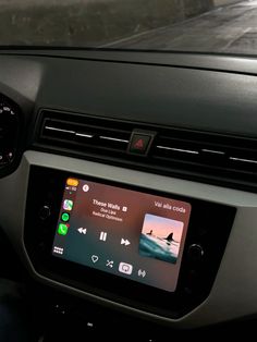 a car dashboard with an apple carp app on it