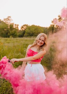 Birthday Pics Outside, Celebration Pictures, 15 Birthday Picture Ideas, 15 Birthday Photoshoot, 13 Birthday Photoshoot, Winter Birthday Photoshoot, Rose Gold Sweet 16 Photo Shoot, Thirteen Birthday Photo Shoot Ideas, 13th Birthday Picture Ideas