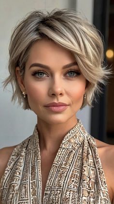 💅 Artistic Good Haircut Short Hairstyles for Women Over 60 Inspiration | Most-Loved 💁‍♀️💖 Bob Short Back, Short Short Hairstyle Women, Back Of Short Hair, Short Choppy Bob For Fine Hair, Short Bob Back View, Hair For 40 Year Old Women, Short Shag Straight Hair, Women’s Short Haircuts, Choppy Chin Length Hair