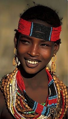 Pelo Afro, African People, African Girl, Poses References, Maasai, African Culture, African Beauty, People Of The World, Black Culture