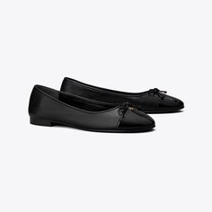 Shop Tory Burch women's designer Shoes including the Cap-Toe Ballet. Get free shipping & returns on designer shoes, handbags, clothing & more at ToryBurch.com. Classy Shoe, Designer Ballet Flats, Beautiful Wardrobe, Ella Tote, Tory Burch Ballet Flats, Iconic Looks, Classy Shoes, Designer Flats, Rory Gilmore