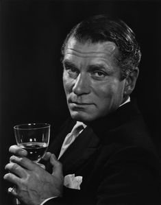 Karsh On Instagram – Yousuf Karsh Lawrence Olivier, Laurence Olivier, Anita Ekberg, Indira Gandhi, Joan Baez, Hollywood Men, Jasper Johns, Vivien Leigh