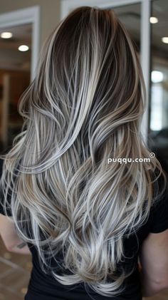 Dimensional Beauty: Stunning Blonde Hair with Lowlights Ideas Platinum Hair With Lowlights, Platinum Blonde With Lowlights, Platinum Blonde Hair With Lowlights, Blonde With Lowlights, Blonde Hair Tips