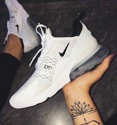 Nike Free Run, Nike Tennis, Womens Shoes High Heels, White Nike, Nike Shoes Women, Dream Shoes