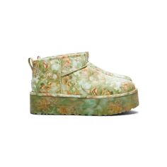 Created in partnership with Collina Strada. It reimagines the original UGG platform boot with a UV-printed, bespoke floral pattern. Sku: 1170937-GRNF Platform Shoes Green, Ugg Platform Ultra Mini Green, Green Ugg Boots, Colorful Ugg Boots, Green Platform, Hippie Aesthetic, Brunch Fashion, Funky Shoes, Aesthetic Shoes