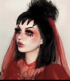 Lydia Deetz Costume, Lydia Deetz Cosplay, Beetlejuice Halloween Costume, Beetlejuice Makeup, Lydia Beetlejuice, Beetlejuice Costume, Halloween Make-up Looks, Beetlejuice Halloween, Lydia Deetz