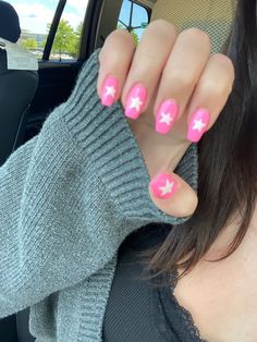 ᴄʀᴇᴅɪᴛs ᴛᴏ ᴏᴡɴᴇʀs Y2k Nails Acrylic Simple, Easy Y2k Nail Art, Y 2k Nails, Star Nails Acrylic Pink, Y2k Nails With Stars, Cute Y2k Nails Acrylic, Y2k Nail Inspired, Y2k Nails Colorful, Y2k Nails Short Simple