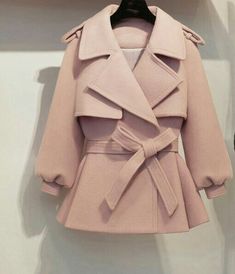 Short Coats Women, Short Coats, Fall Fashion Coats, Trendy Fashion Tops, Coats Women, Pink Coat, Coat Outfits, 가을 패션, Short Coat