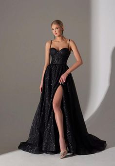 Gold Black Evening Dresses Glitter Tulle Sparkly Bling Long Sweep Train Sweetheart Spaghetti Strap A Dresses Glitter, Short White Dress Wedding, Noodle Strap, Knee Length Wedding Dress, Mini Wedding Dresses, Classy Prom Dresses, Prom Dress Inspiration, Black Prom, Evening Dress Fashion