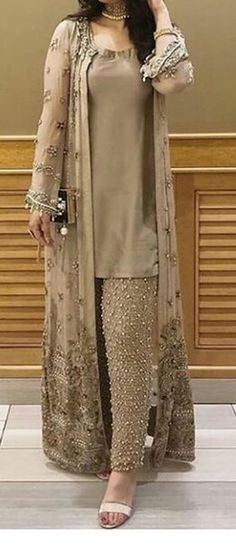 Pakistani Dresses Party, Latest Pakistani Dresses, Pakistani Party Wear Dresses, Pakistani Party Wear