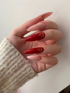 Summer Stiletto Nails Ideas, Maroon Nail Designs, Purple Acrylic Nails, Maroon Nails, Minimal Nails, Nail Idea, Minimalist Nails, Heart Nails