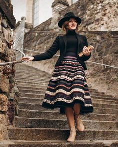 German Clothing Modern, Lena Hoschek Tradition, German Dress, Ribbon Skirt, Trendy Christmas Outfits, Lena Hoschek, Modest Dresses Casual, Fall Outfit Ideas, Woman Suit Fashion