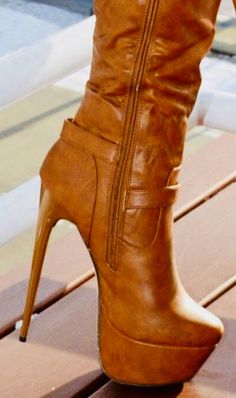 Teen Shoes, High Heel Stiefel, High Heel Boots Knee, Cute Boots, Outfit Winter, Hot Shoes, Fabulous Shoes, Boots Brown