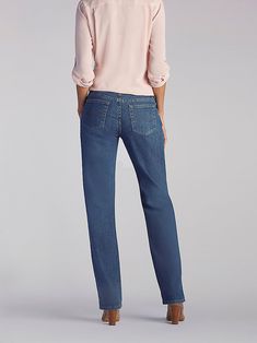 Casual Flare Jeans With Straight Silhouette, Straight Leg Jeans With Boots, Womens Straight Leg Jeans, Jeans With Boots, Relaxed Fit Jeans, Jeans Style, Short Pants, Jeans Pants, Flare Jeans