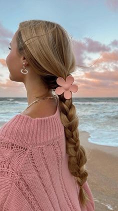 Surfergirl Style, Haircut Selfie, Photo Hijab, Preppy Hairstyles, Hairstyles 2024, Cute Hairstyle, Clip Hairstyles, Hijab Girl, Hair Stylies