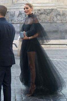 Olivia Palmero, Olivia Palermo Outfit, Black Gowns, Johannes Huebl, Olivia Palermo Style, Woman Suit Fashion, Looks Black, Olivia Palermo, Designer Style