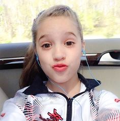 Kenzie Dance Moms, Mackenzie Ziegler Dance, Dance Mom Rares, Dance Moms Pics, Dance Moms Rare, Aldc Rares, Dance Moms Photos, Dance Moms Rares