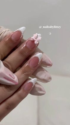 Fall Nail Inspiration, Acrylic Nails Nude, Romantic Nails, French Tip Acrylic Nails, French Acrylic Nails, Cute Gel Nails