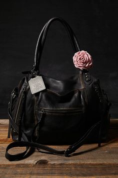 Large Black Leather Handbag, Chanel Slouchy Bag, Practical Bags For Women, Unique School Bags, Big Handbags For School, Free People Tote, Vintage Leather Shoulder Bag, Free People Purse, Purses And Bags Trendy