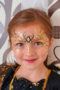 Face Painting Halloween Kids, Kids Halloween Face, Easy Halloween Face Painting, Halloween Makeup For Kids, Spider Makeup, Halloweenský Makeup, Bricolage Halloween, Witch Makeup, Kids Face Paint