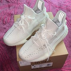 Brand New Never Worn Authentic Yeezy Boost 350 Color Bone Mens Size 7.5 Yeezy 350 Bone, Yeezy 350 Cream White, Adidas Rivalry Low, Kids Yeezys Size 4'5, Yeezy Boost 350 V2 Static Non-reflective, Lacoste Sneakers, Nike Waffle, Asics Running Shoes, Yeezy 350