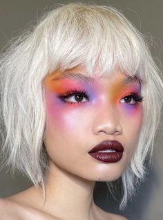 Neon Makeup Looks, Makeup To Try, Colorful Eyeshadow Looks, Bold Eye Makeup, Orange Makeup, Neon Makeup