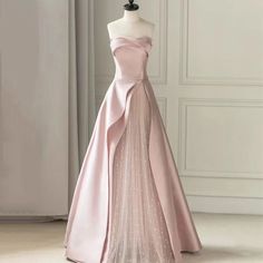 Olivia Mark - Blush Pink Strapless Formal Evening Gown for Adult Hosts and Engagements Pink Tube Top, Prom Dresses Long Pink, Formal Bridesmaids Dresses, Tulle Maxi Dress, Strapless Prom Dress, 파티 드레스, Chique Outfits, Floor Length Prom Dresses, Satin Tulle