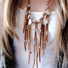 New! Coins And Faux Suede Fringe Necklace Kalung Choker, Hantverk Diy, Silver Bead Necklace, Fringe Necklace, A Necklace, Leather Fringe, Coin Necklace, Hippie Chic, Leather Necklace