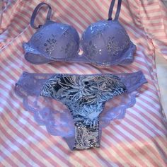 Dream Angels 32c Bra + Matching Panty Small Carrie Underwood, Bra Organization, Green Bras, Coverage Bras, Strappy Bralette, Cute Lingerie, Demi Bra, Plunge Bra, Bra And Panty Sets