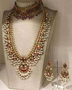 Akshaya Tritiya, Indian Bridal Jewelry Sets, Antique Jewellery Designs, Beautiful Gold Necklaces, Gold Necklace Indian Bridal Jewelry, Fancy Jewellery Designs