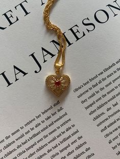 Heart Necklace Gold, Red Heart Necklace, Dream Jewelry, Jewelry Inspo, Trendy Jewelry