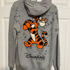 Disneyland Paris Tigger Hoodie New Without Tags Xs But Fits Like S Disney Tops, Disneyland Paris, Colorful Hoodies, Disneyland, Womens Tops, Sweatshirts Hoodie, Paris, Tags, Disney