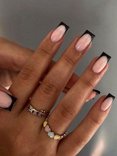 black square french tip nails Black French Tip Nails, Black French Tip, French Tip Acrylic Nails, Her Nails, Work Nails, Classy Acrylic Nails, Short Square Acrylic Nails, Black French, Tip Nails