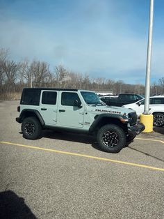 jeep wrangler Gray Jeep Wrangler, Jeep Wrangler Lights, Gray Jeep, Green Jeep Wrangler, Jeep Wranger