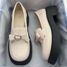 Cute Shoes To Wear With Dresses, Coquette Shoes Sneakers, Chunky Loafers Women, Mary Jane Loafers, Ladies Loafers, ماثيو ماكونهي, Shoes For Woman, Loafers Women