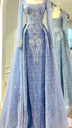 Blue Dress Wedding, Casual Dress Outfit, Wedding Dress Blue, Queen Gown, Dress Up Clothes, Grey Blue Dress, Grey Lilac, Prom Look, Modern Clothes