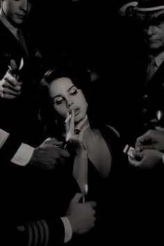 Lana Del Ray, Wallpaper Vintage, Black Aesthetic, Bad Girl, Dark Aesthetic