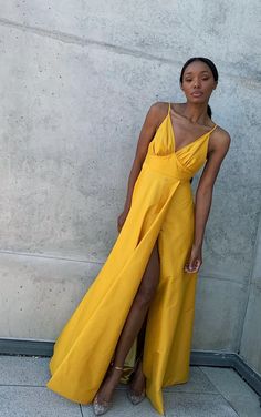 Yellow Princess Dress, Long Yellow Dress, Yellow Long Dress, Rehearsal Dinner Outfits, Yellow Gold Dress, Bright Dress, Wedding Rehearsal, Dinner Outfits, Gold Dress