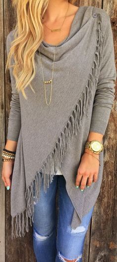 Only $26.99! This coat is just what you want . Tassel asymmetrical hem coat.Search more shirts and sweaters at chicnico.com❤️ Minimalisticky Chic, Poncho Pullover, Fall Fashion Coats, Mode Hippie, Knit Sweater Coat, Hippie Chic, Knitted Pullover Sweaters, Looks Style, Mode Inspiration