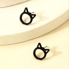 Dainty Black Cat Stud Earrings Material Zinc Alloy Cat Stud Earrings, Black Cat Earrings, Cat Earrings Studs, Gold Diamond Earrings Studs, Arrow Earrings, Gold Diamond Studs, Cameo Earrings, Silver Flower Earrings, Western Earrings